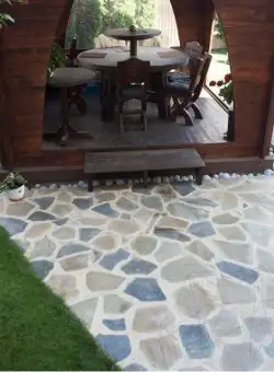 Ardezie poligonala AquaBlue (1 mp = 7-10 buc)