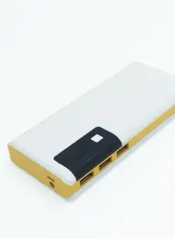 Baterie Externa Power Bank 12000 mah Baterie Urgenta Cu 3 USB Pentru Telefoane Tablete Camere foto/video C203