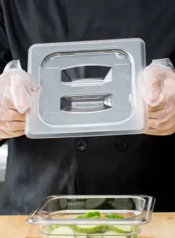 Capac GN 1/6 policarbonat Cambro 17.6x16.2 cm