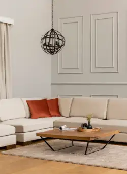 Coltar Tulip pe stanga cu taburet bej