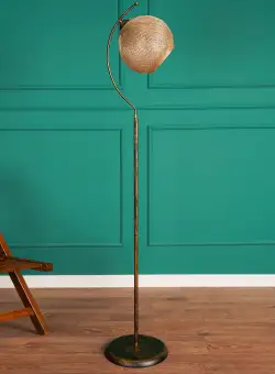 Lampadar Chaper, Auriu