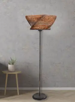 Lampadar Grillar, Antic