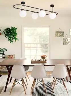 Lustra Belinda, Negru