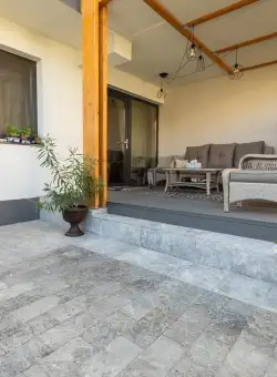 Marmura Tundra Grey Sablata, 15.2 x 30.5 x 3 cm Produs Comanda Speciala