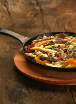 Tigaie fonta ovala pentru fajita Lava 17 x 23 cm
