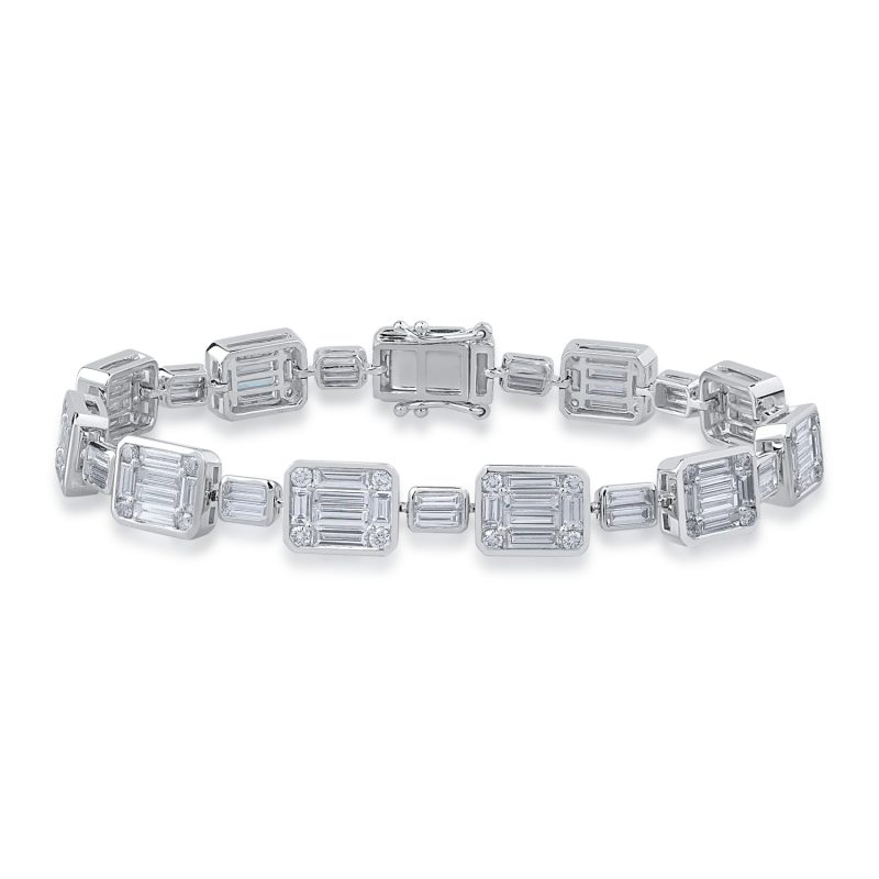 Bratara din aur alb cu diamante baguette si rotunde de 6.81ct