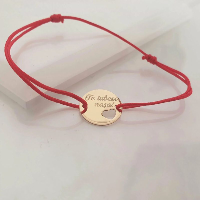 Bratara personalizata - Te iubesc - banut cu inima decupata - Aur Galben 14K - 12 mm diametru - snur reglabil