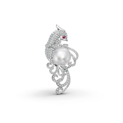 Brosa paun din aur alb cu diamante, rubine si perle de cultura de 0.8ct
