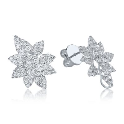 Cercei florali din aur alb cu diamante de 2.25ct