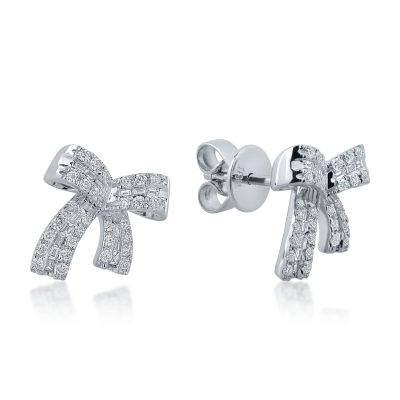 Cercei fundite din aur alb cu diamante baguette si rotunde de 0.3ct