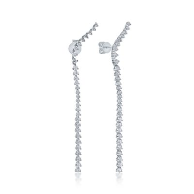 Cercei lungi din aur alb cu diamante de 1.83ct