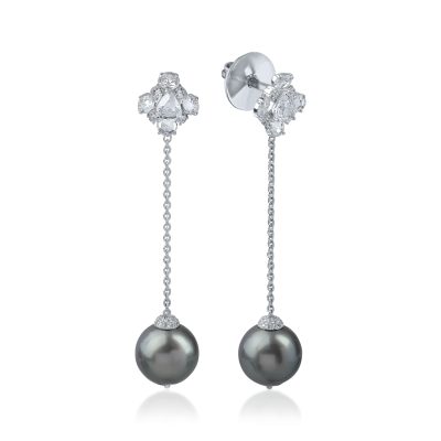 Cercei lungi din aur alb cu perle de cultura de 19.2ct si diamante de 1.8ct