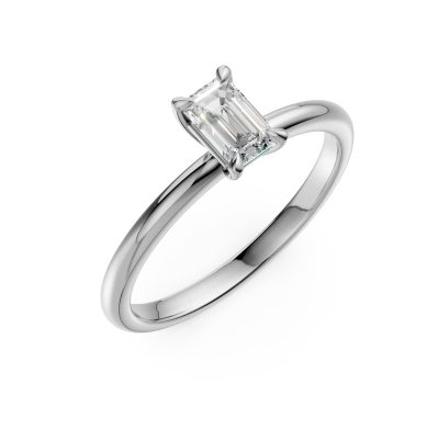 Inel de logodna din aur alb cu un diamant emerald solitaire de 0.4ct