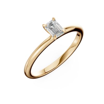 Inel de logodna din aur galben cu un diamant emerald solitaire de 0.4ct