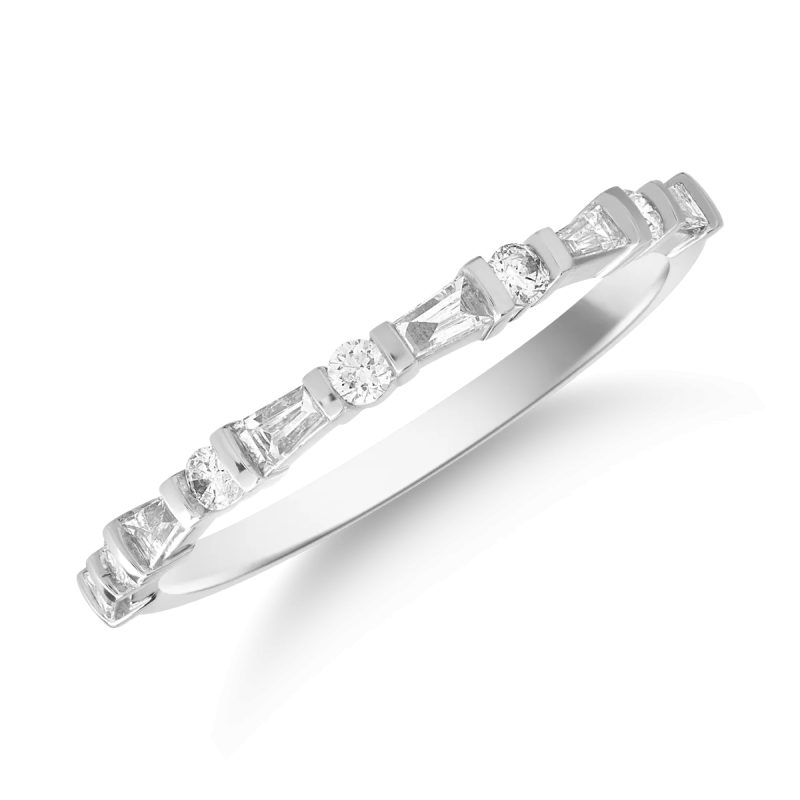 Inel din aur alb cu diamante baguette si rotunde de 0.3ct