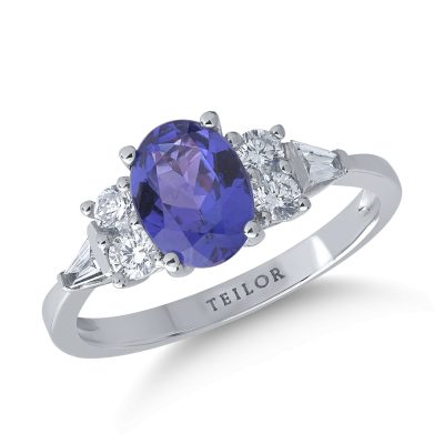 Inel din aur alb cu tanzanit oval de 1.3ct si diamante de 0.4ct