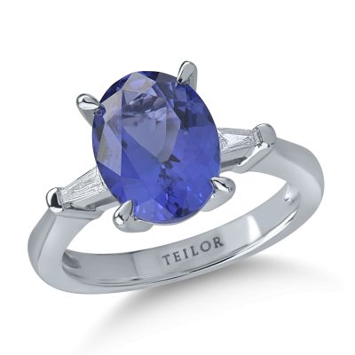 Inel din aur alb cu tanzanit oval de 3.7ct si diamante de 0.1ct