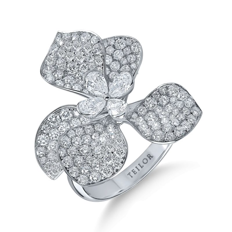 Inel floral din aur alb cu diamante pear si rotunde de 2.72ct