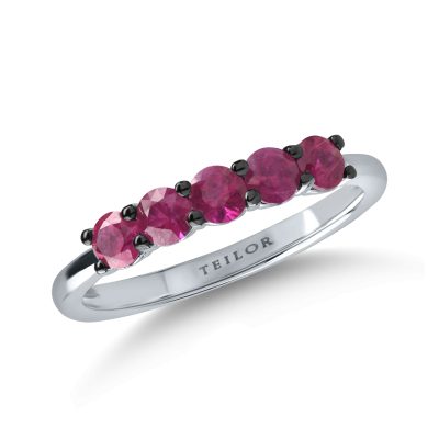 Inel semi eternity din aur alb cu rubine de 0.8ct