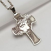 Lantisor Chipul lui Iisus pe crucea sfanta - Bijuterie cu Har pentru barbat - Argint 925 Rodiat - Lant cu zale groase