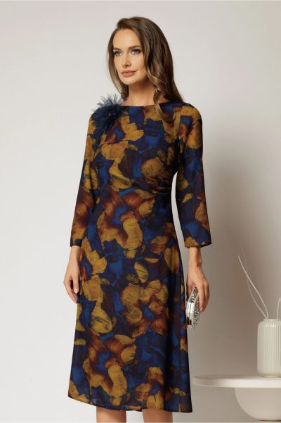 Rochie midi din voal albastru cu imprimeu galben mustar si floare ampla la decolteu