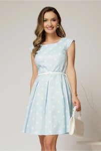 Rochie scurta bleu in clos cu buline si curtea in talie